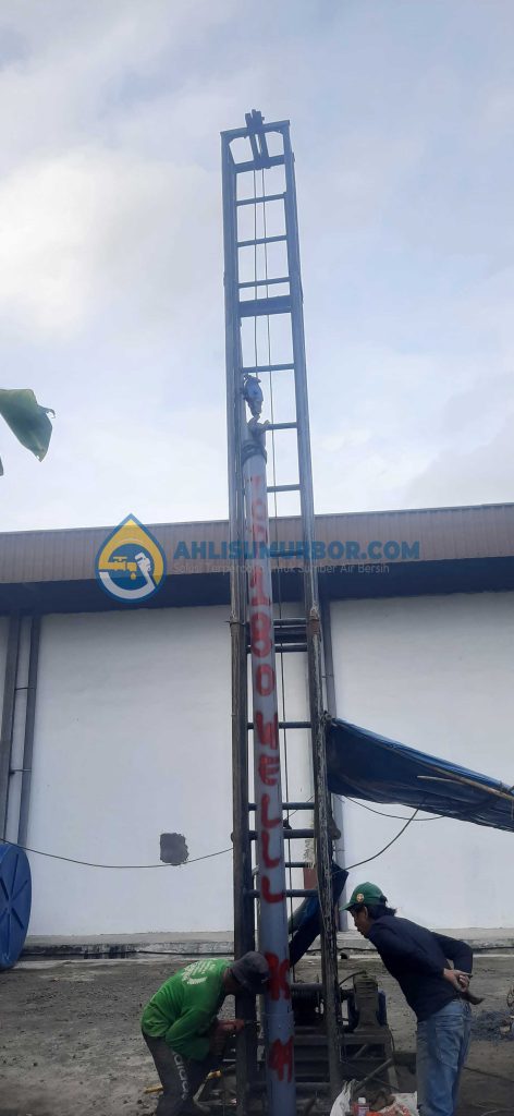 proyek pengeboran sumur bor