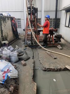 Proyek Pekerjaan Sumur Bor Dalam PT Universal Luggage Indonesia by Ahlisumurbor.com